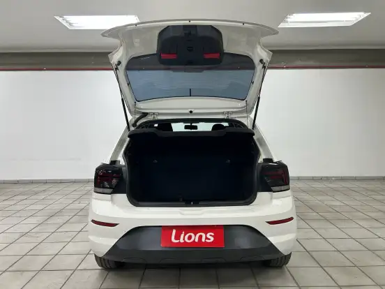 VOLKSWAGEN-POLO-2023