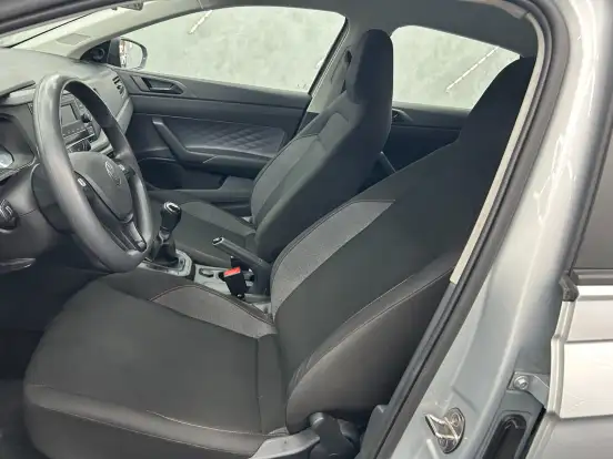 VOLKSWAGEN-POLO-2025