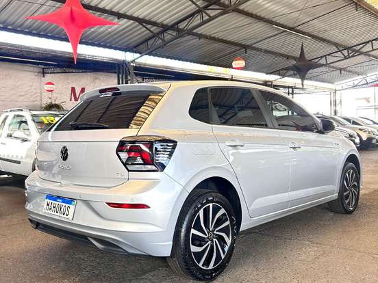 VOLKSWAGEN-POLO-1.0 170 TSI HIGHLINE AUTOMÁTICO VOLKSWAGEN-POLO-2024