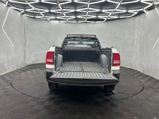 VOLKSWAGEN-SAVEIRO-2023