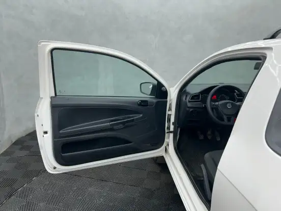 VOLKSWAGEN-SAVEIRO-2023