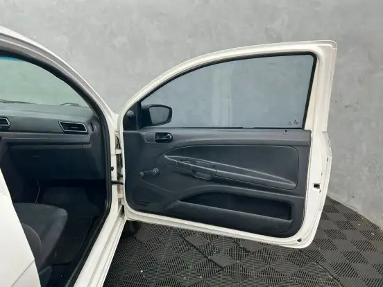 VOLKSWAGEN-SAVEIRO-2019