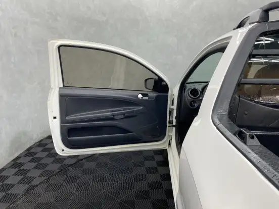 VOLKSWAGEN-SAVEIRO-2018