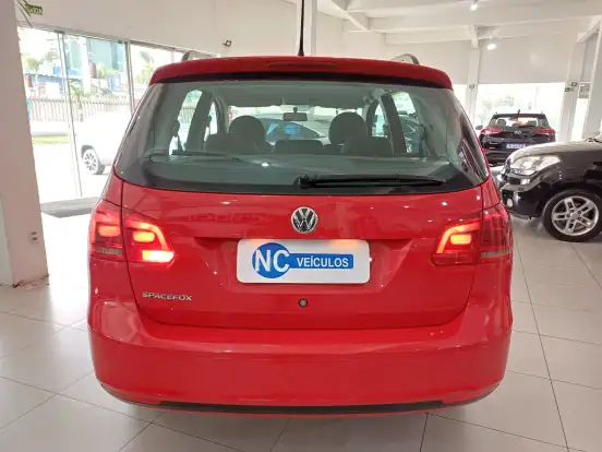 VOLKSWAGEN-SPACEFOX-2013