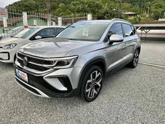 VOLKSWAGEN TAOS 1.4 250 TSI TOTAL FLEX HIGHLINE AUTOMÁTICO