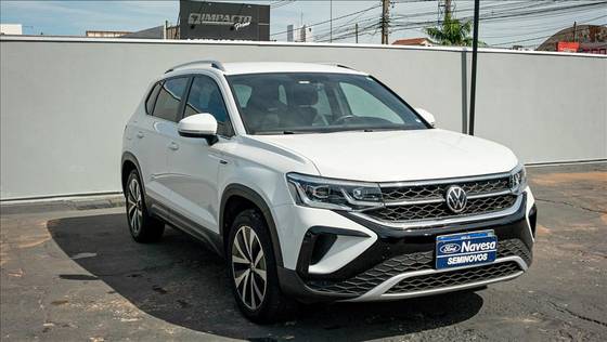 VOLKSWAGEN TAOS 1.4 250 TSI TOTAL FLEX HIGHLINE AUTOMÁTICO