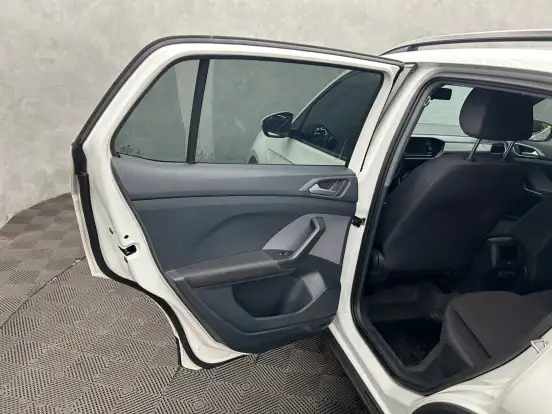 VOLKSWAGEN-T-CROSS-1.0 200 TSI TOTAL FLEX AUTOMÁTICO VOLKSWAGEN-T-CROSS-2023