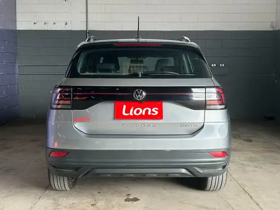 VOLKSWAGEN-T-CROSS-2024