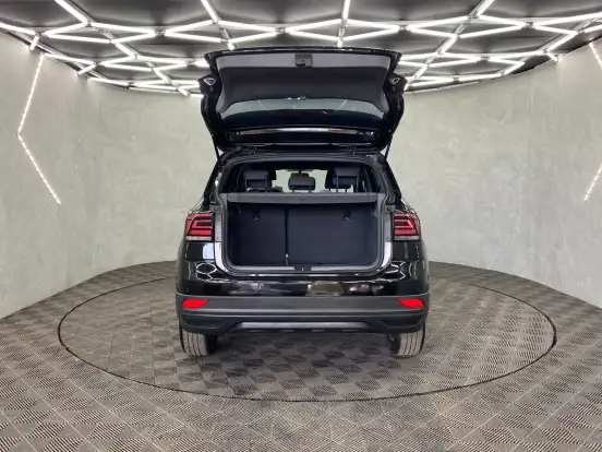 VOLKSWAGEN-T-CROSS-2020