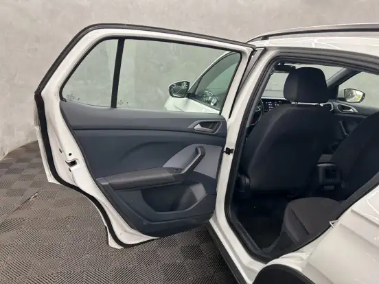 VOLKSWAGEN-T-CROSS-1.0 200 TSI TOTAL FLEX AUTOMÁTICO VOLKSWAGEN-T-CROSS-2023