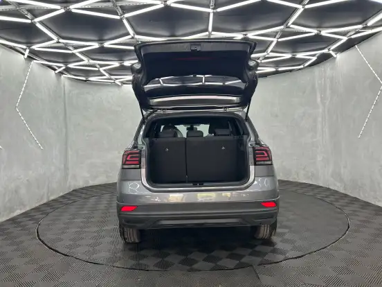 VOLKSWAGEN-T-CROSS-2024