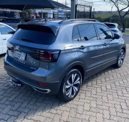 VOLKSWAGEN-T-CROSS-2021