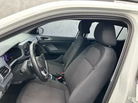 VOLKSWAGEN-T-CROSS-2023