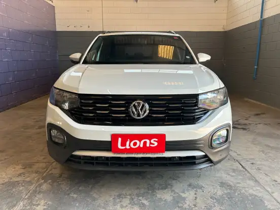 VOLKSWAGEN-T-CROSS-2021
