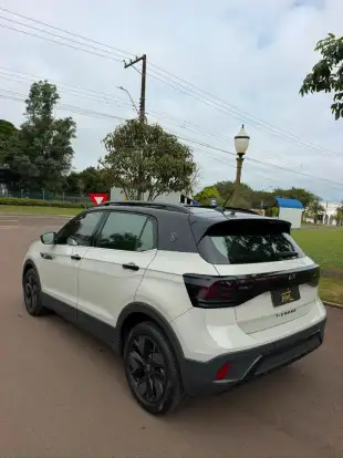 VOLKSWAGEN-T-CROSS-2025