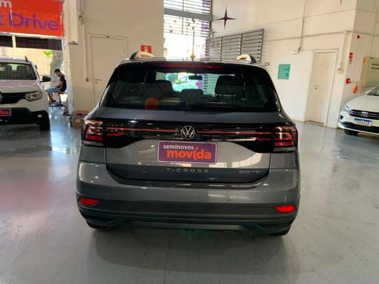VOLKSWAGEN-T-CROSS-2024