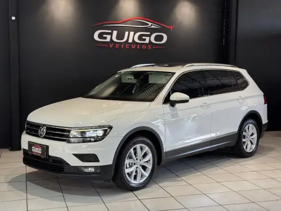 VOLKSWAGEN-TIGUAN-2018