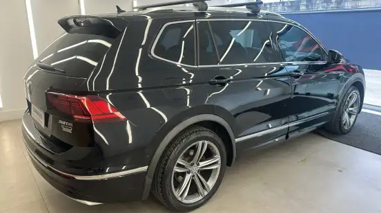 VOLKSWAGEN-TIGUAN-2019