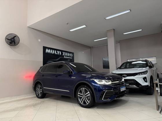 VOLKSWAGEN TIGUAN 2.0 300 TSI GASOLINA ALLSPACE R-LINE AUTOMÁTICO