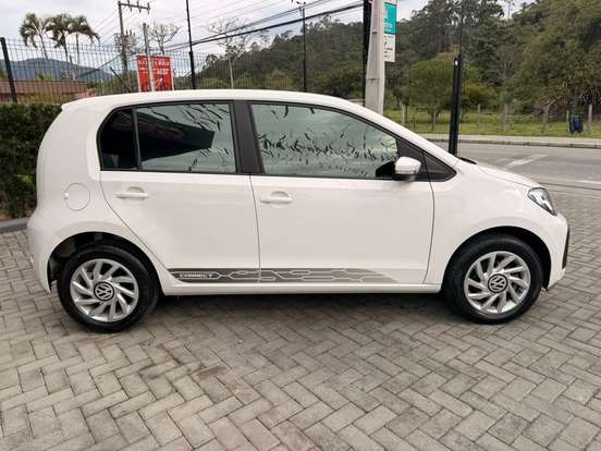 VOLKSWAGEN-UP-2019