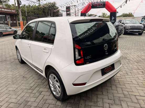 VOLKSWAGEN-UP-2019
