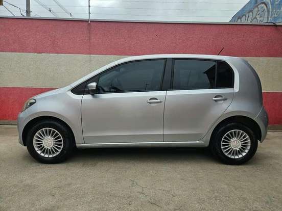 VOLKSWAGEN-UP-2017