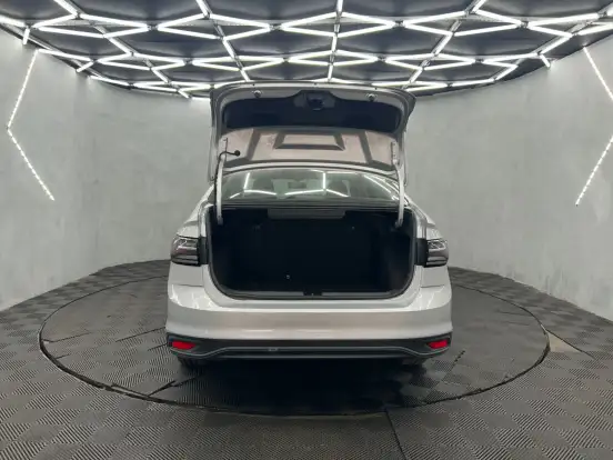 VOLKSWAGEN-VIRTUS-2025