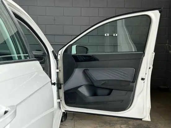 VOLKSWAGEN-VIRTUS-2023