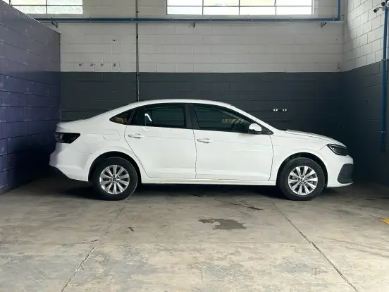 VOLKSWAGEN-VIRTUS-2023