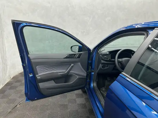 VOLKSWAGEN-VIRTUS-2025