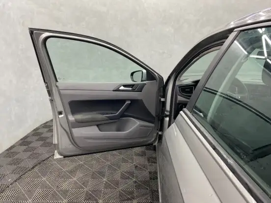 VOLKSWAGEN-VIRTUS-2020