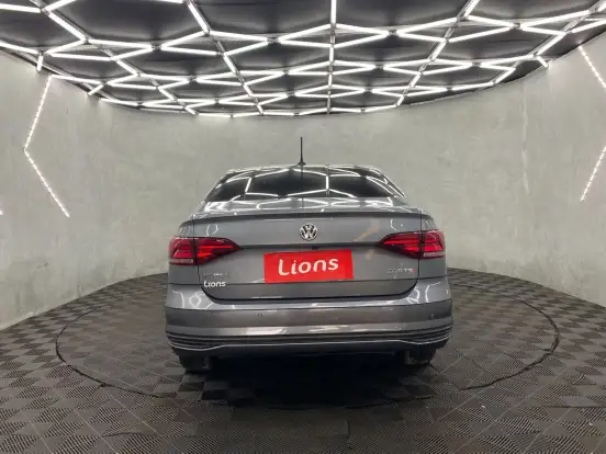 VOLKSWAGEN-VIRTUS-2022