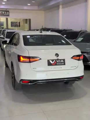 VOLKSWAGEN-VIRTUS-2023