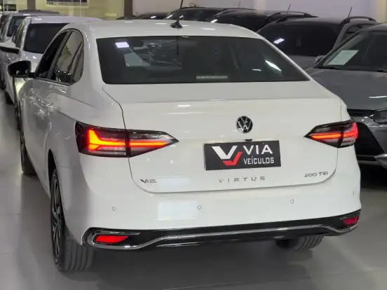 VOLKSWAGEN-VIRTUS-1.0 200 TSI HIGHLINE AUTOMÁTICO VOLKSWAGEN-VIRTUS-2023