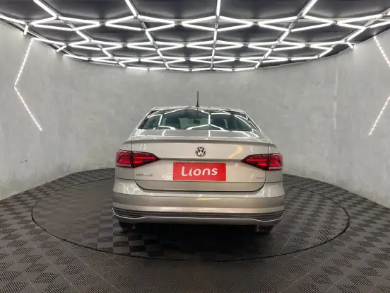 VOLKSWAGEN-VIRTUS-2021