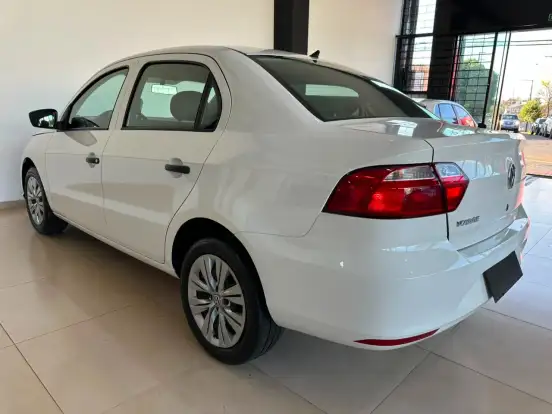 VOLKSWAGEN-VOYAGE-2022