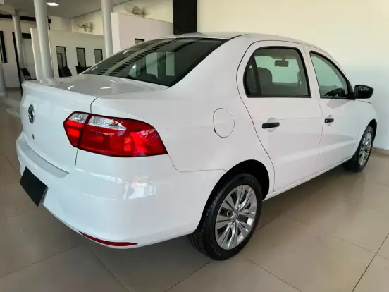 VOLKSWAGEN-VOYAGE-2022