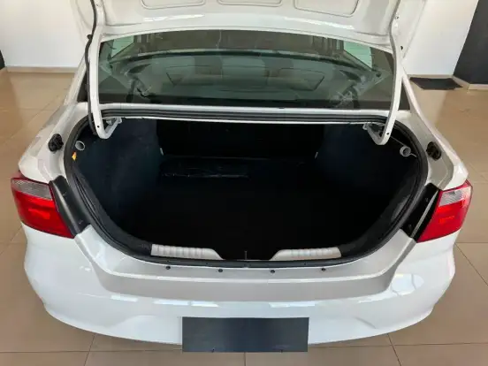 VOLKSWAGEN-VOYAGE-2022