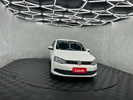 VOLKSWAGEN-VOYAGE-1.0 MI 8V FLEX 4P MANUAL VOLKSWAGEN-VOYAGE-2013