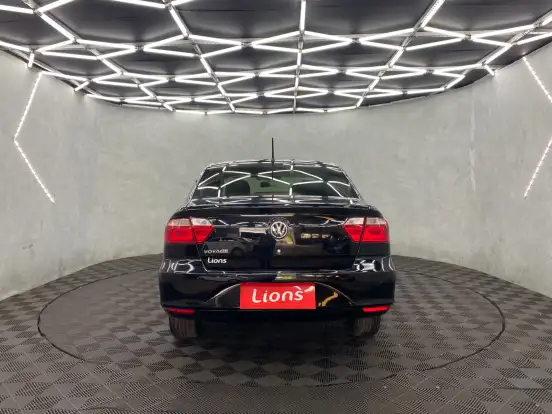 VOLKSWAGEN-VOYAGE-2021