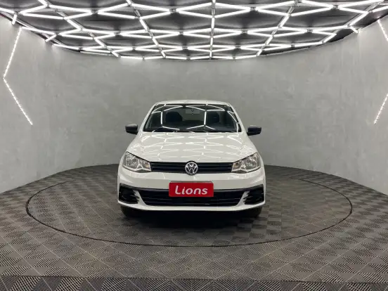 VOLKSWAGEN-VOYAGE-2018