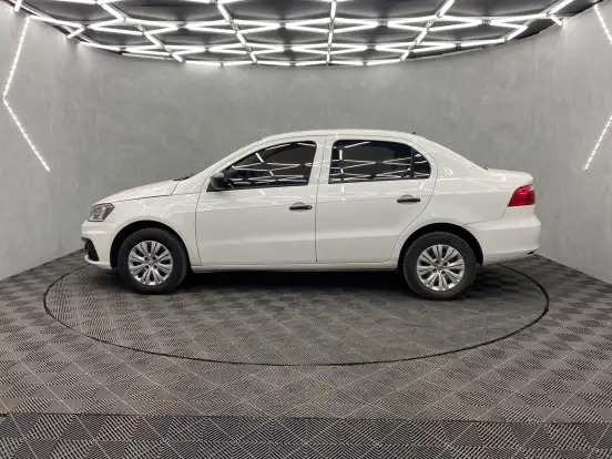 VOLKSWAGEN-VOYAGE-2018