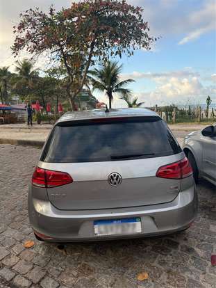 VOLKSWAGEN-GOLF-2017