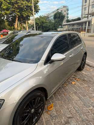 VOLKSWAGEN-GOLF-2017