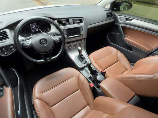 VOLKSWAGEN-GOLF-1.4 TSI VARIANT COMFORTLINE 16V GASOLINA 4P AUTOMÁTICO VOLKSWAGEN-GOLF-2015