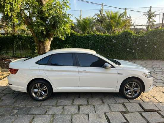 VOLKSWAGEN-JETTA-1.4 250 TSI TOTAL FLEX R-LINE TIPTRONIC VOLKSWAGEN-JETTA-2019