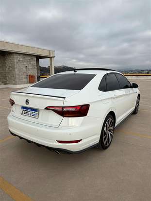 VOLKSWAGEN-JETTA-2019