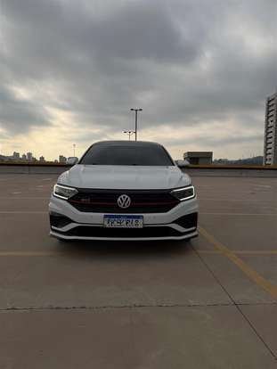 VOLKSWAGEN-JETTA-2019
