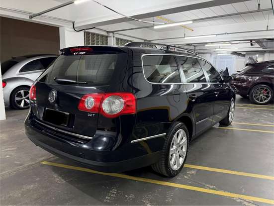 VOLKSWAGEN-PASSAT-2010
