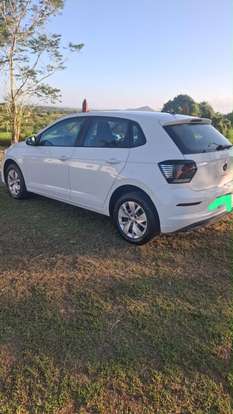 VOLKSWAGEN-POLO-2023